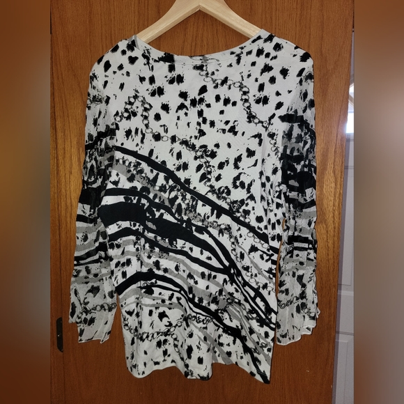 Shirt - Picture 2 of 5